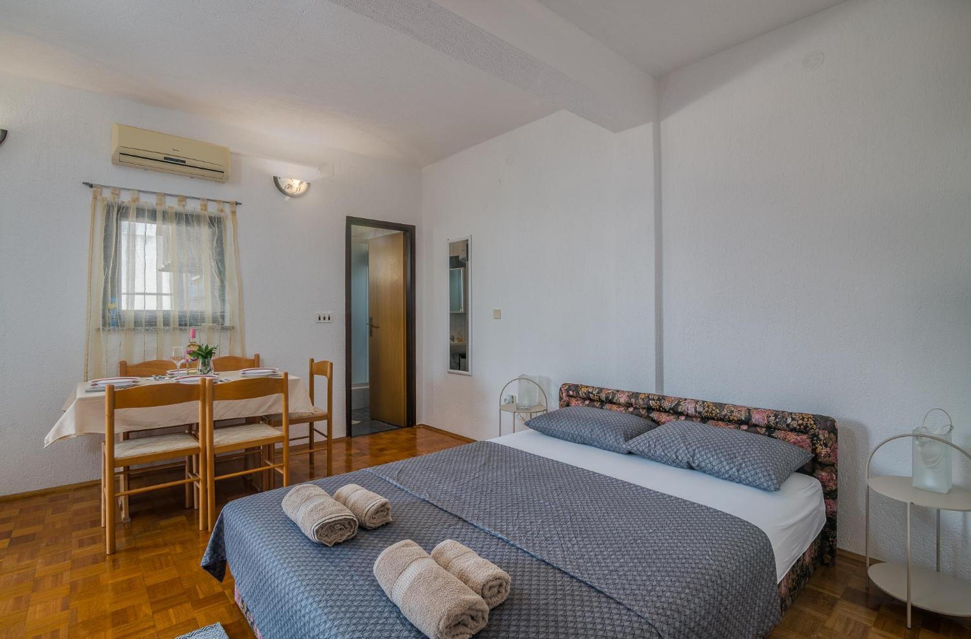 Apartments Bahar Krk Крк Екстер'єр фото