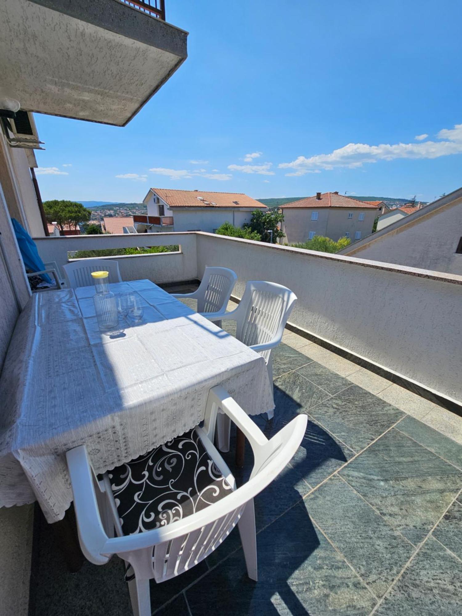 Apartments Bahar Krk Крк Екстер'єр фото
